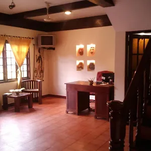 Guest house Raintree